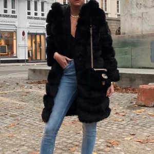 Veraldo Pälsjacka strl XS - Oanvänd jacka med prislapp på. Säljer för 999:-