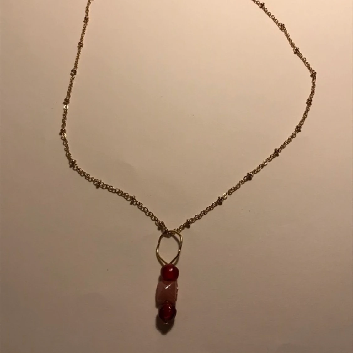 Gulligt egen gjort halsband