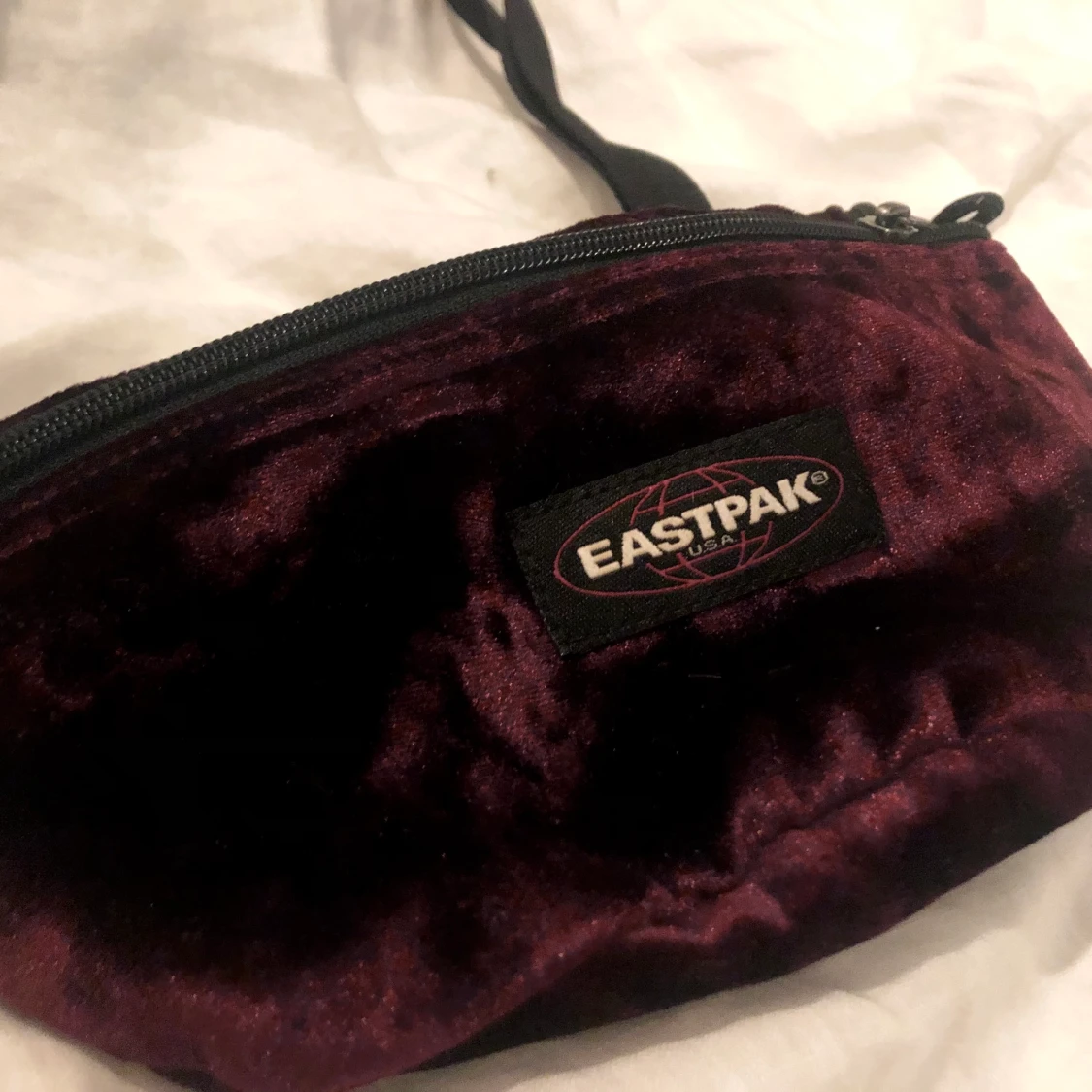 Eastpack magväska - 90
