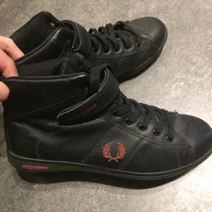  - Skor Fred Perry i stl39