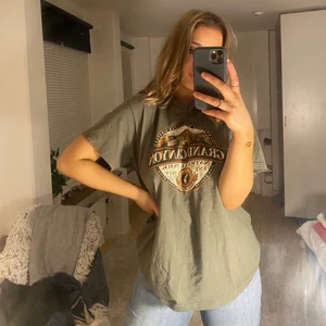 Episode  - Köpte denna på episode (second hand) för 200 kr! Tycker den är supercool men har knappast använt den. 