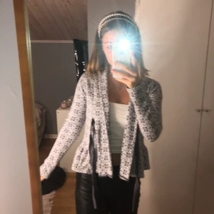 Mysig kofta - Mysig och tjock kofta från Chelsea. Storlek S ❤️