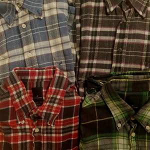 Säljer dessa flannellskjortor från Daniel Hechter. Alla är samma modell och storlek. Då de är herrskjortor är de lite oversize. Kan säljas tillsammans eller separat. Priset är för en skjorta 💕💕💕