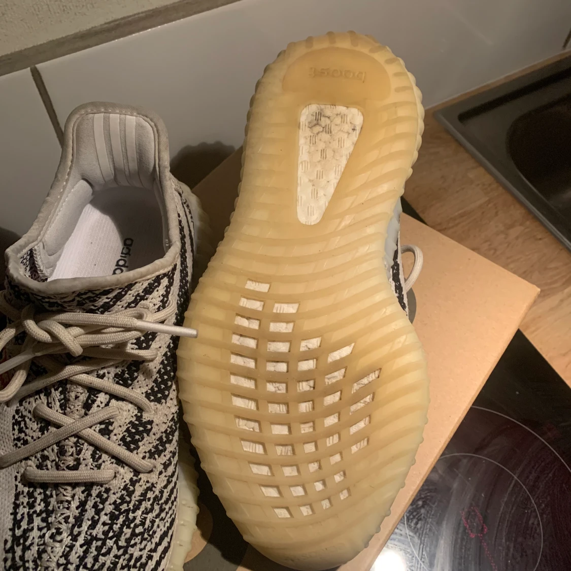 Adidas yeezy Zebra, storlek 40/2,3 - 90