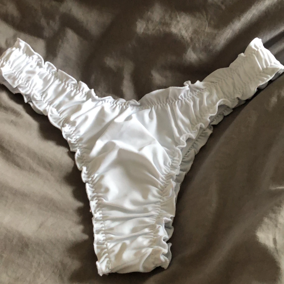 Vit bikiniunderdel  - 90