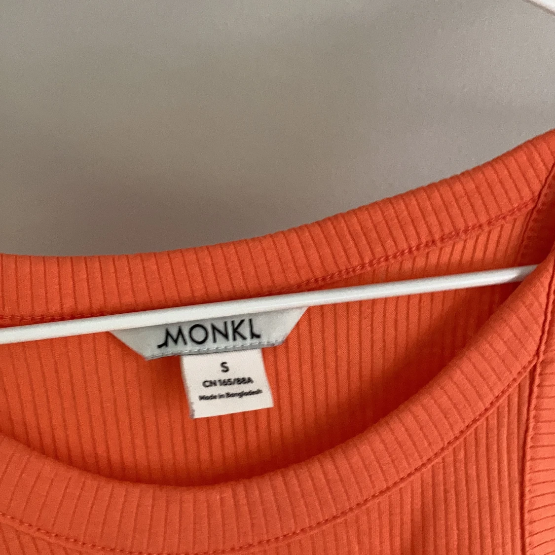 Topp från monki - 90