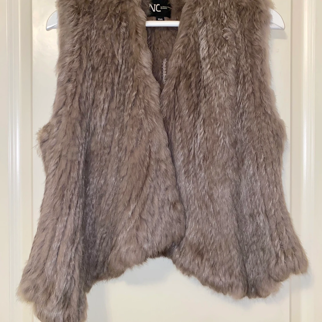 Brun Pälsväst, äkta päls.