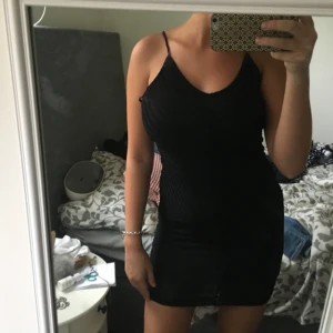  - Väldigt fin och behaglig klänning ifrån Bikbok, nypris 299kr. Passar XS/S