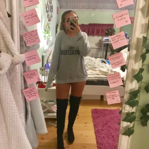  - Supercoola långtröja