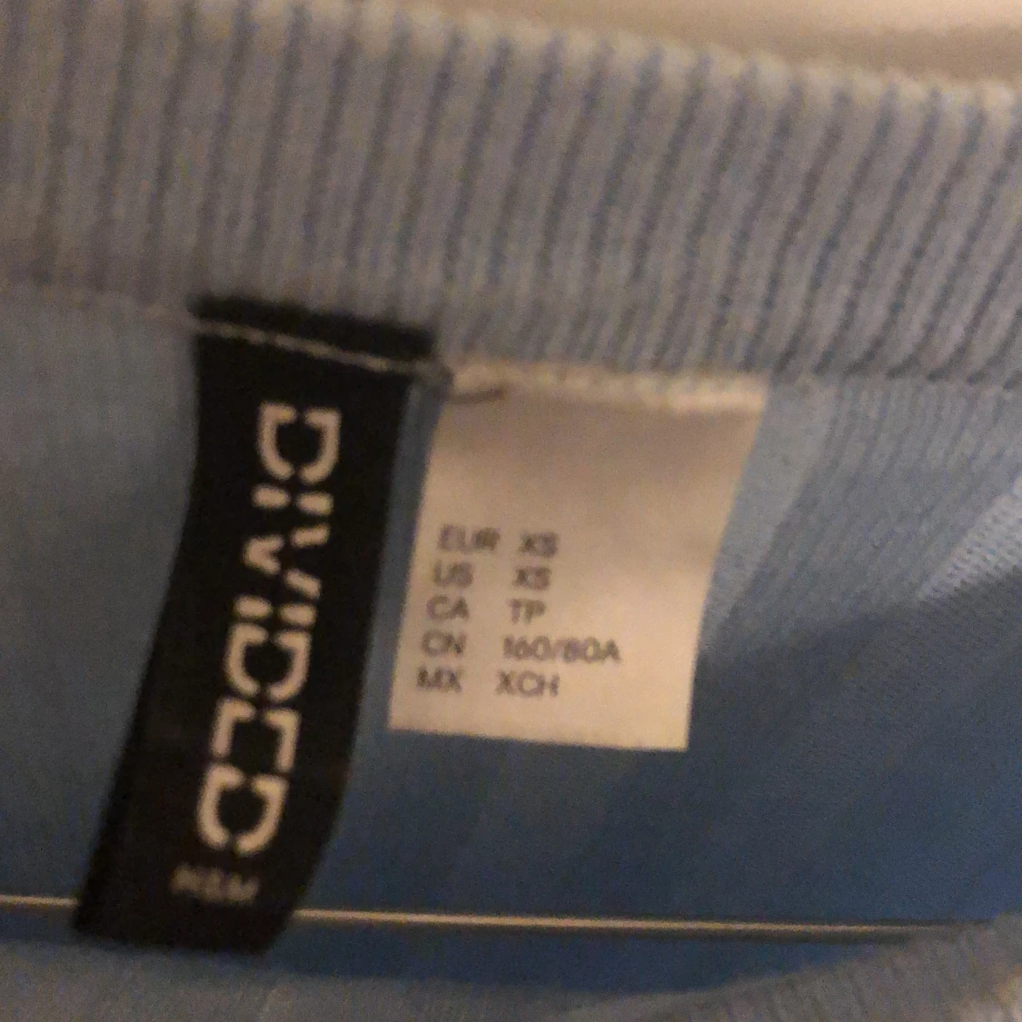 Tröja med slits på sidan  - 91