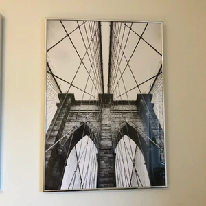 Poster tavla - Säljer denna jättefina postern från desenio (ej ramen) då jag har köpt en ny. Måtten är 50x70. Köpt för ett tag sen så den finns nog inte kvar på hemsidan. Säljer en annan tavla också så kika gärna i min profil🥰