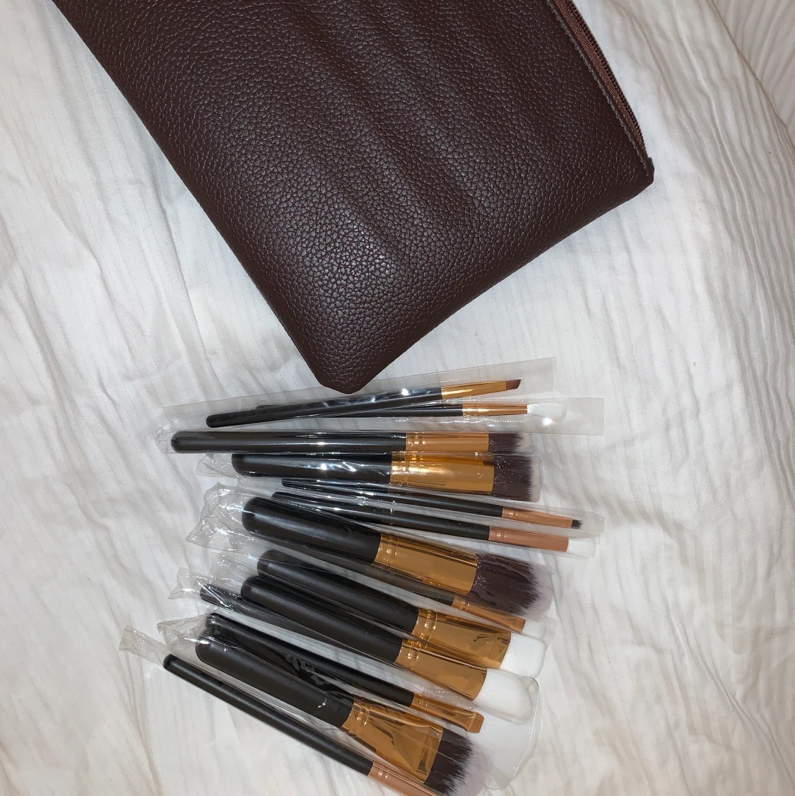 14 super fina sminkborstar  - 91