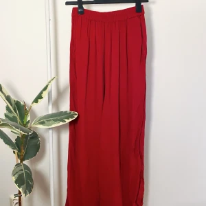 Rodebjer byxor - Snygga Rodebjer byxor. Storlek XS men stora