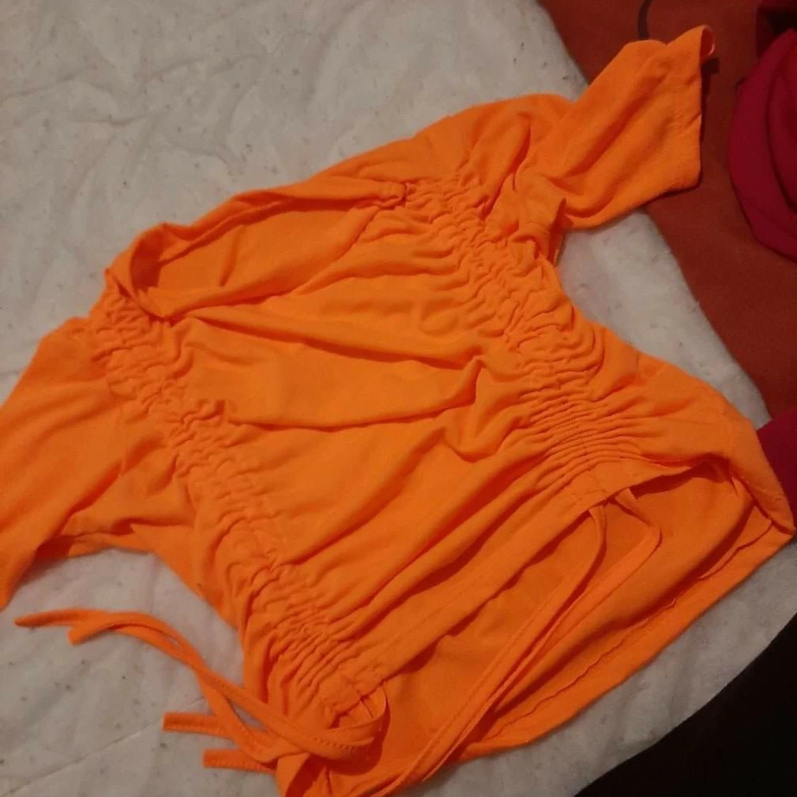 Orange tröja storlek M 