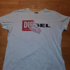 Diesel T-shirt. Storlek M