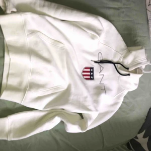  - Knappt använd gant hoodie Säljer för den är för liten för mig 