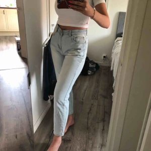  - Bekväma och snygga ”boyfriend” jeans från Nelly.com