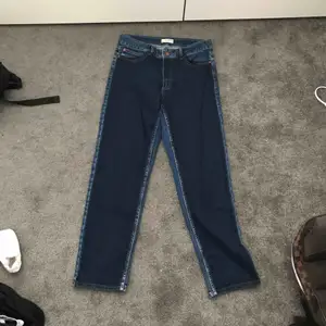 Snygga jeans från Lindex, säljer pga aldrig använda och kommer inte till användning 