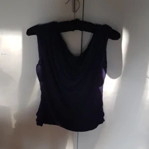  - Hämtas i Hagsätra eller möts upp (Medborgarplatsen eller Gullmarsplan) Alternativt skickar, köparen står för frakt