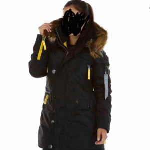  - Alpha Industries jacka med päls. Modell: PPS N3B Storlek: S