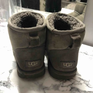  - Säljer mina UGGs 