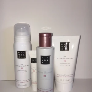  - THE RITUALS OF SAKURA (organic rice milk & cherry blossom) foaming shower gel 50ml, body cream 10ml, shower oil 75ml, body cream 70ml 🌷 endast provat