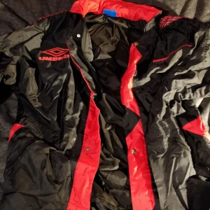  - Stor i storleken för att vara large  