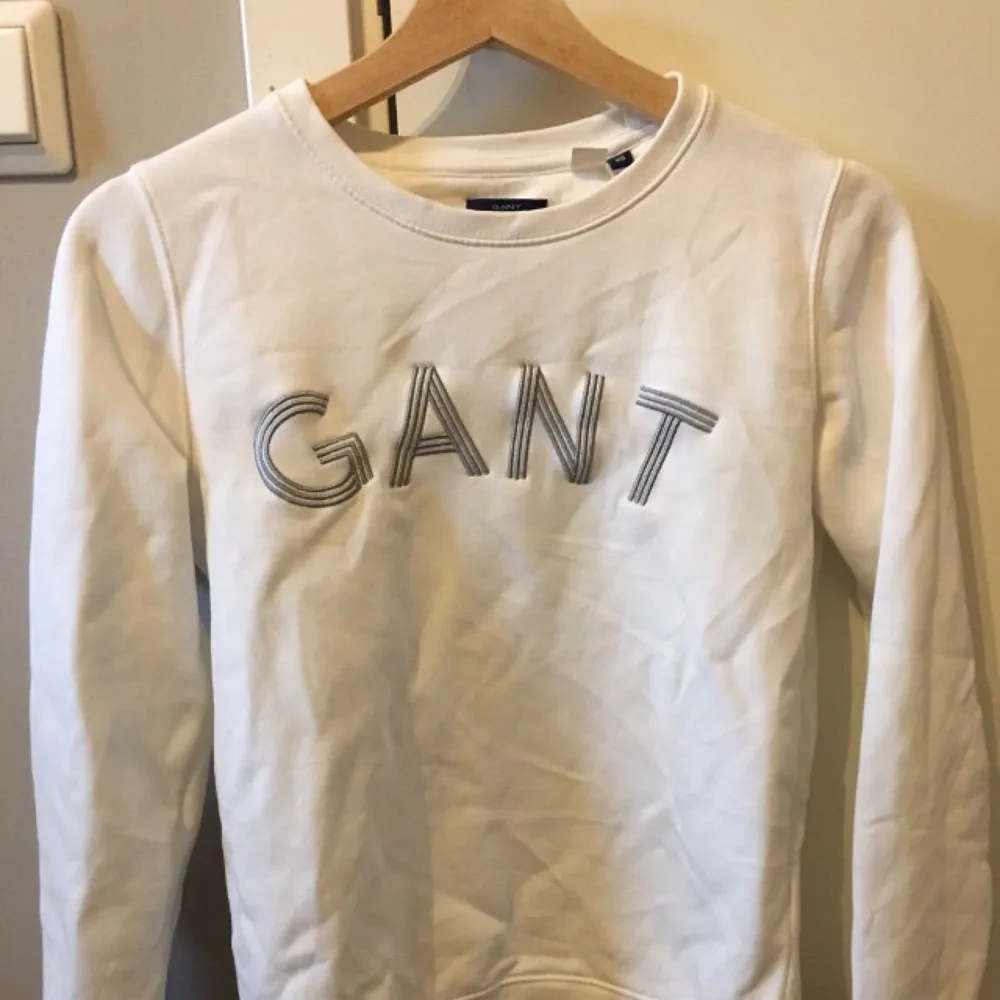 Dam-tröja från Gant | Köptes 2017 för 1000:-, använd fåtal gånger  . Tröjor & Koftor.