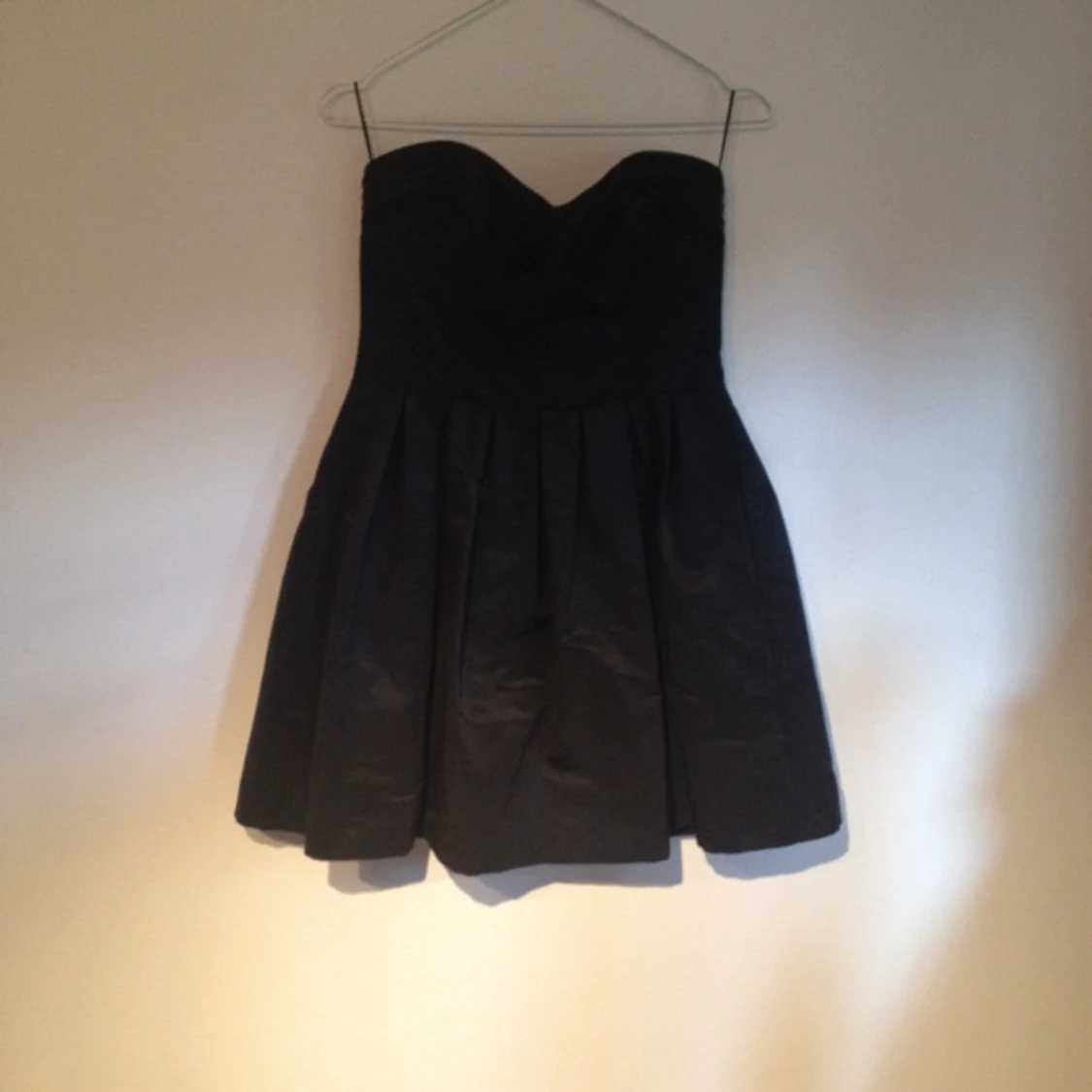 Finklänning från oasis. Använd en gång  - 1405418805