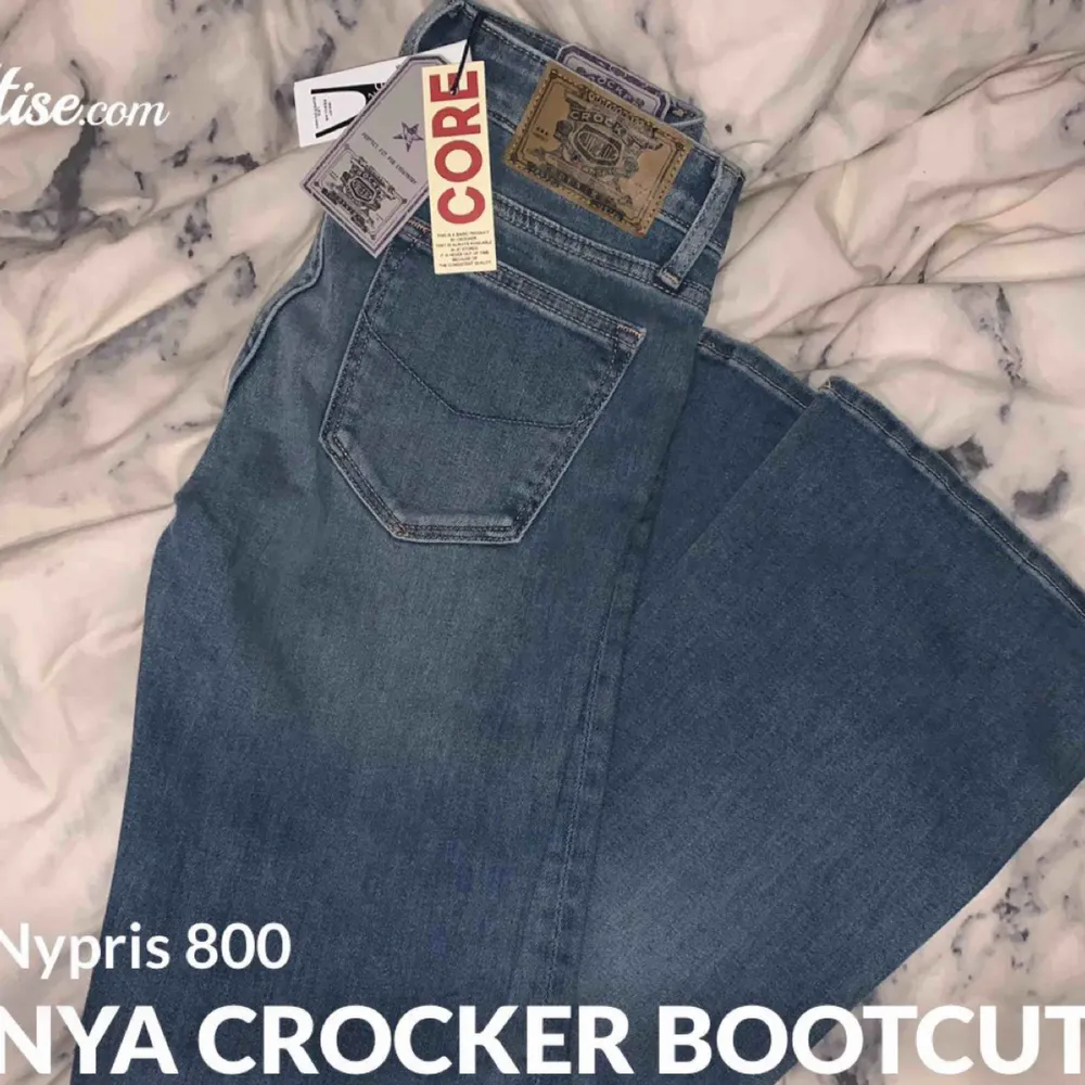 Superfina nya bootcut från crocker, superfin färg och perfekta till sommaren! Tyvärr för små för mig men hoppas någon annan får användning för dom! 🌸. Jeans & Byxor.
