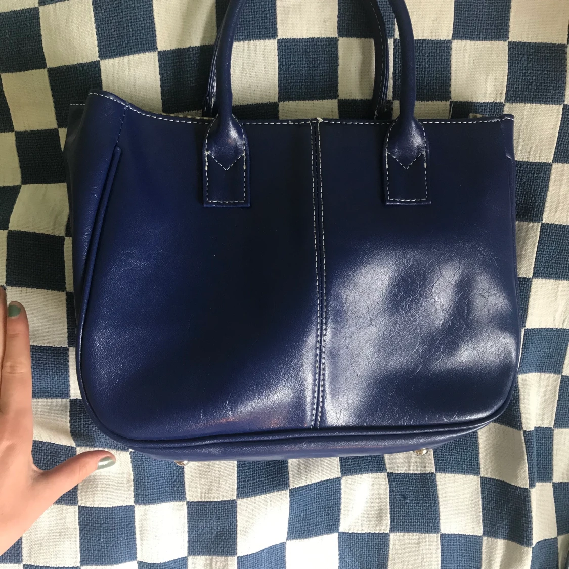 BLÅ HANDVÄSKA - 90