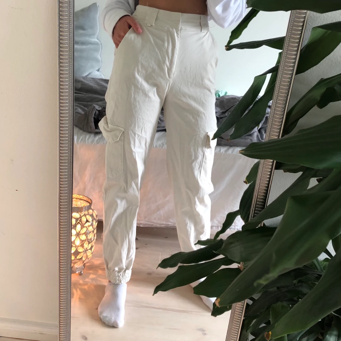 Cargo byxor från pull and bear 