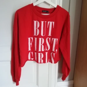 Crop top - En crop top som aldrig använts. Fint skick. 