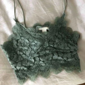  - Kort topp från hm som passar en 38-42