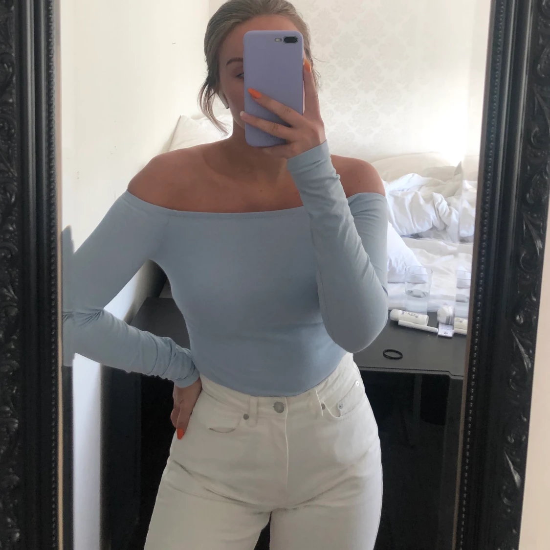 Blå offshoulder-topp
