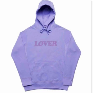  - Galet hypead hoodie ifrån Bianca Chandon hoodie, endast använd 2 gånger och tvättad en gång efter det. Men’s size S. Nypris var 1800kr, slutsåld överallt!