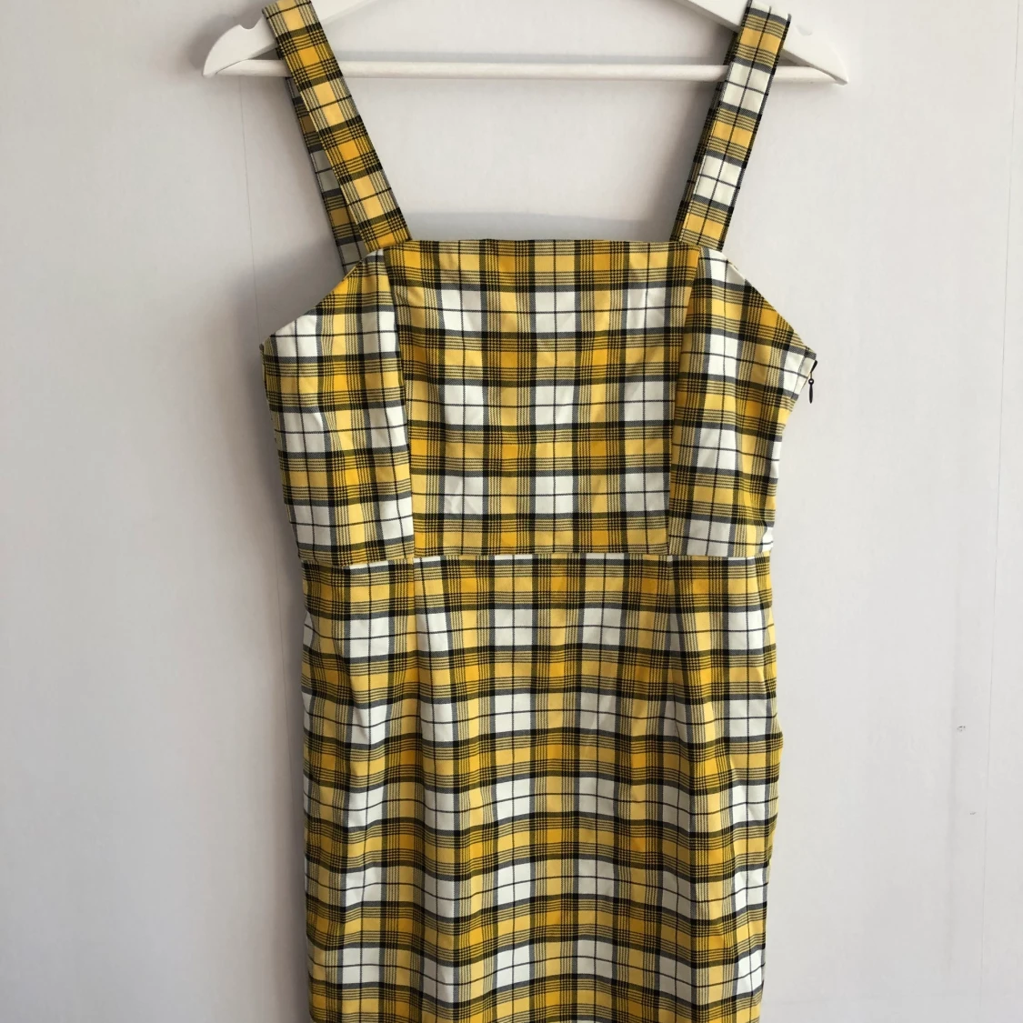 En rutig klänning från hm,storlek 38