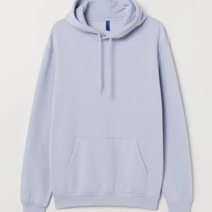 Hoodie - Säljder denna sköna oversized hoodien från H&M i storlek M (herrstorlek), oversized på mig som har S💕💕