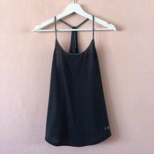 Tränkngstopp - Träningslinne från under armour