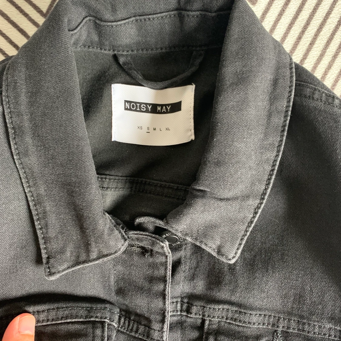 Oanvänd jeansjacka  - 91