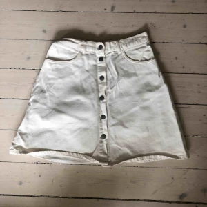  - >>> OBS! Stor-rensat och säljer massor BILLIGT. Allt 3 för 2. Enkel/snabb affär prioriteras.