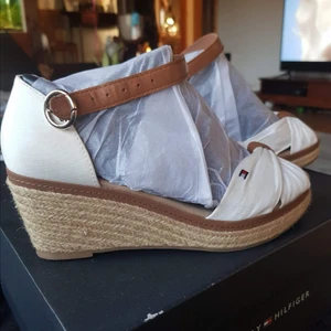 Tommy hilfiger  - Nya skor från märket Tommy Hilfiger! 