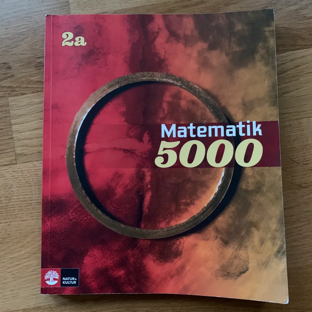 💘 Matematik 5000, 2a. ISBN : 978-91-27-42363-3               Inköpt i augusti och är i nyskick.                                       Engelskabok Viwepoints 2 ( second edition )     ISBN: 978-91-40-69367-9. Även denna är inköpt i augusti och är i nyskick.                                                     Finns även svenskabok, svenska impulser 3. Som även den är i nyskick.                                  fraktkostnad tillkommer om det behövs. 💘 . Övrigt.