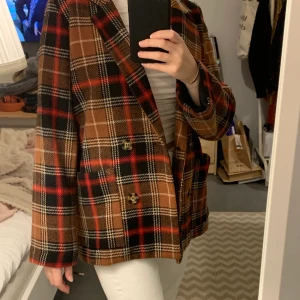 Kavaj från monki - Superfin blazer från monki✨💘