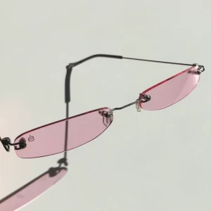 Smala rosa solglasögon 🍒 - Med UV400 ☀️ Frakt tillkommer. 🌸