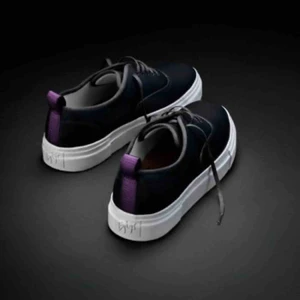  - Nya Eytys i storlek 36. Svart mocka, vit sula.⚡️ Egen bild kan skickas! Buda på! Otvättade på bilden men använt dom 2 gånger och gör dom rena innan jag skickar dom