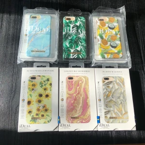 Ideal of Sweden skal - Mobilskal från Ideal of Sweden, helt nya, till iPhone 8/7/6/6S Plus. 100kr/st.    Det gula skalet med blommor är sålt!!