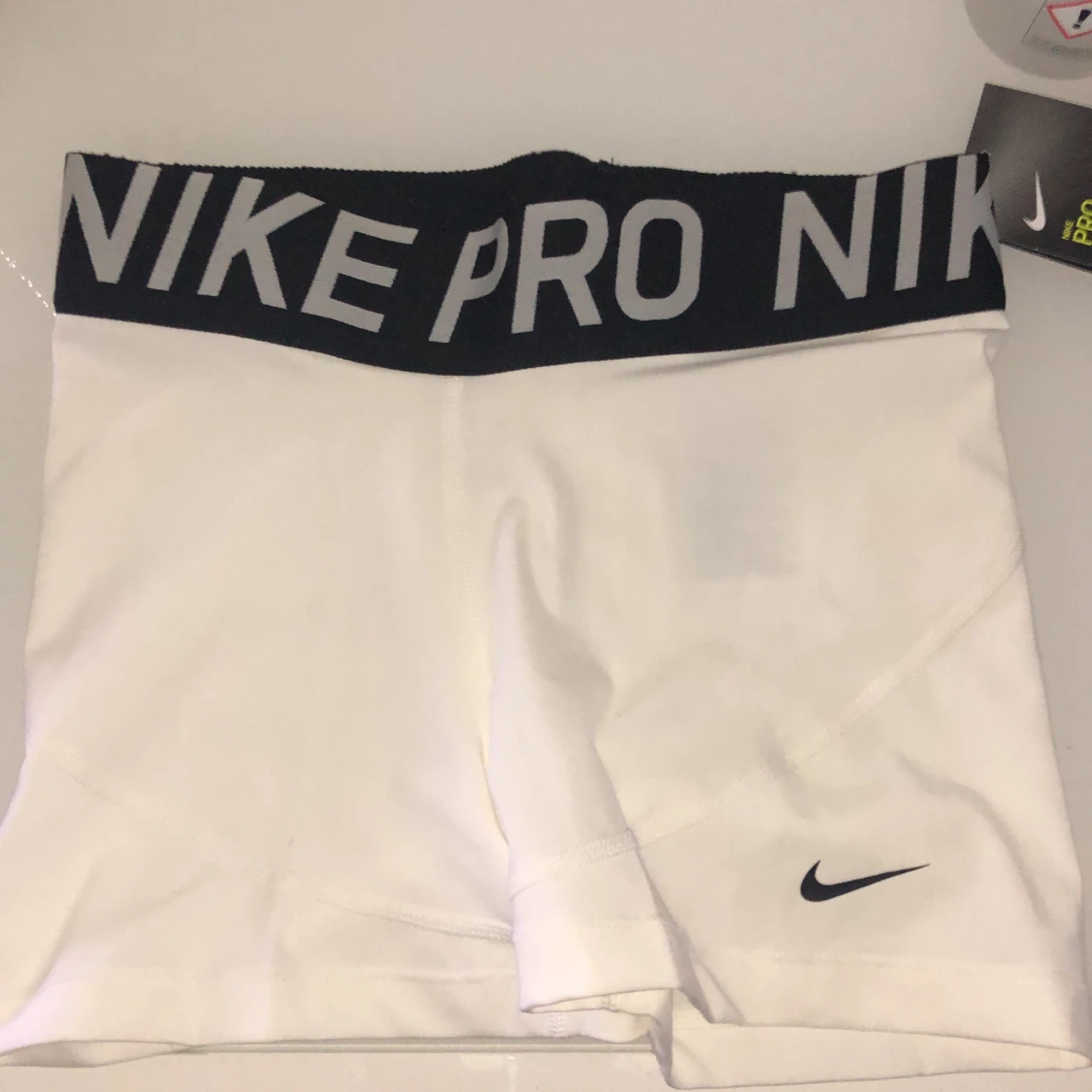 Nike Pro shorts - storlek S
