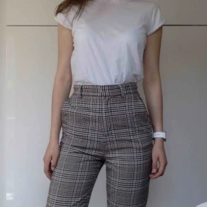  - Fina rutiga byxor från HM! Kan mötas, har swish!