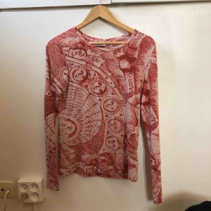  - Långärmad tröja från weekday. Supermjuk!!! 